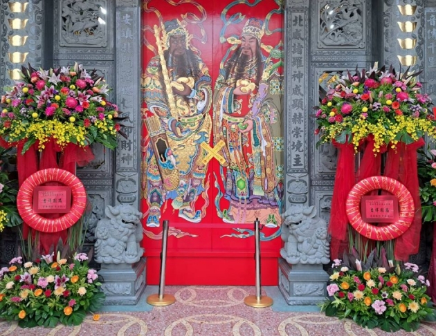 雙層神明敬獻花柱