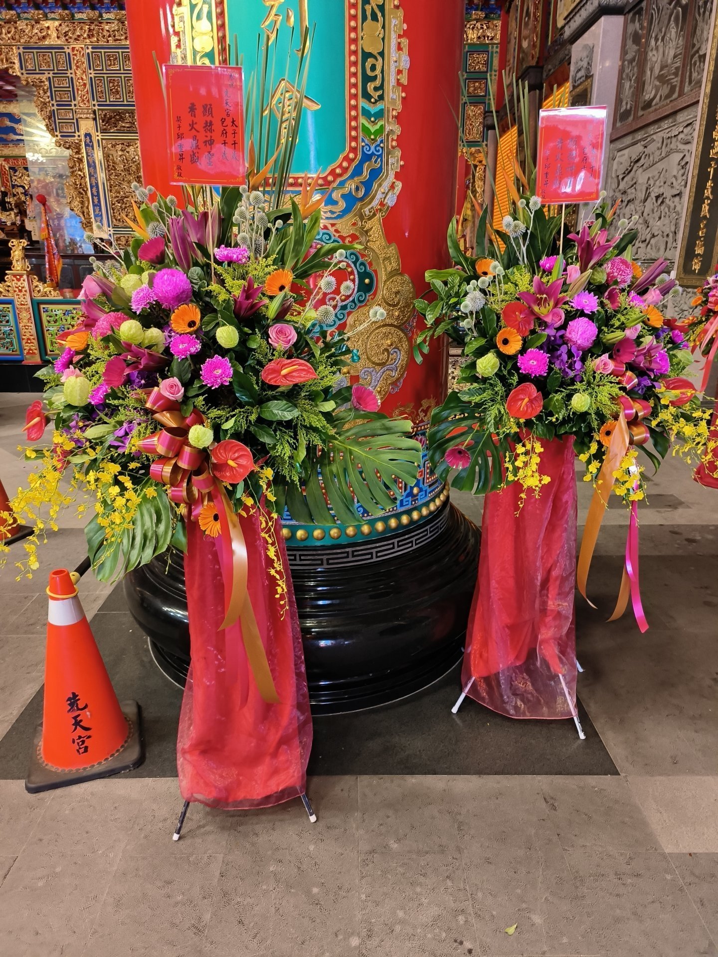 神明敬獻花禮